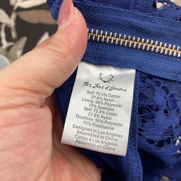 NWT For Love And Lemons x REVOLVE Maui Waui Crop Top in Deep Navy Size Small. - Picture 5 of 8